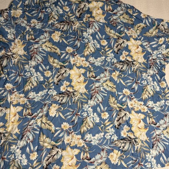 Hasting & Smith Size 3x Blue Floral Women's Button Down Shirt Short Sleeve - Picture 4 of 6